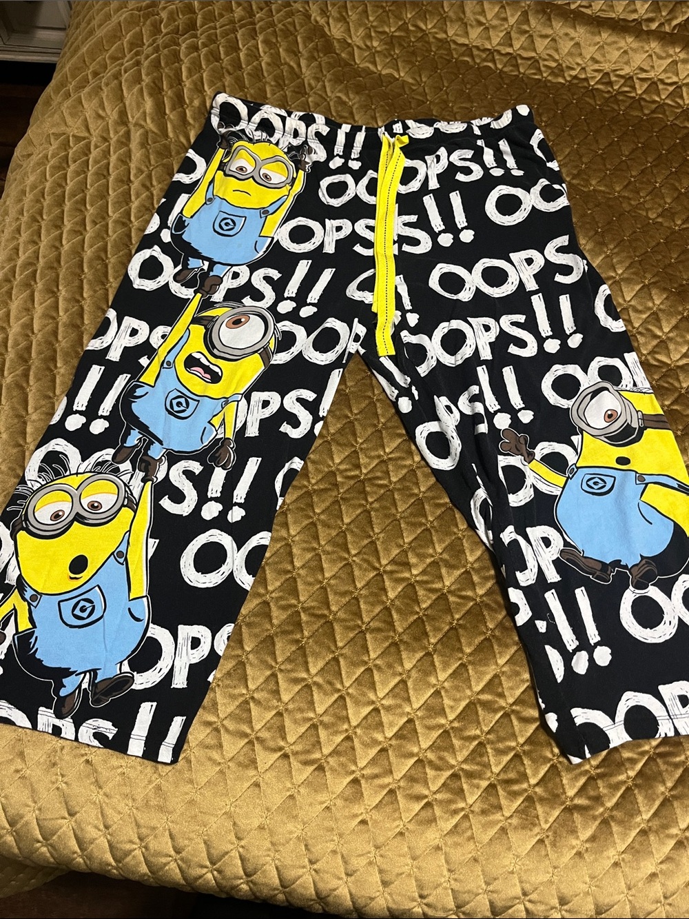 Universal Despicable Me Black & Yellow Minions Lounge Pants